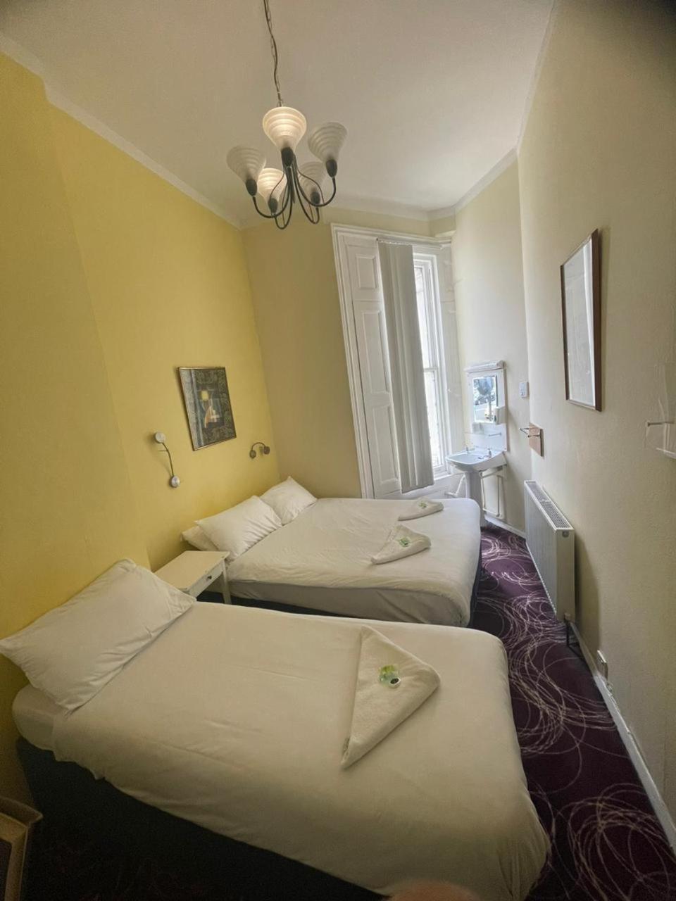 Family Room,1589558338:JPEG